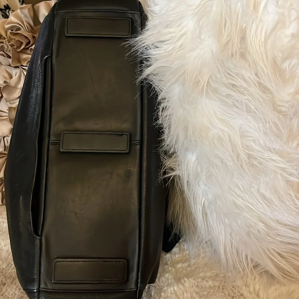 TUMI Vintage Black Leather Beacon Hill Portfolio Organizer Unisex Laptop Bag